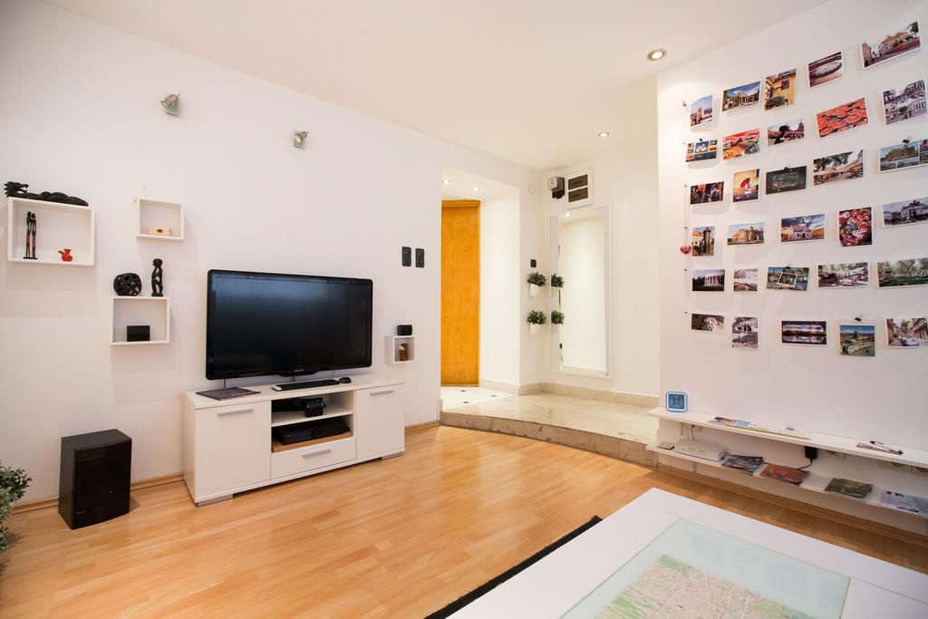Eazzynight Center Apartment Zagreb Room photo